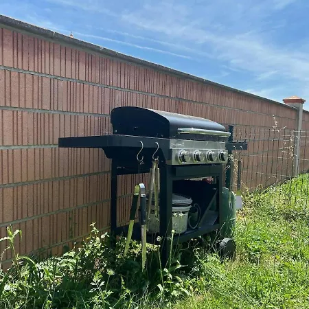 Apartment Garden Space - T4 - Airport - Garden - Tram Blagnac