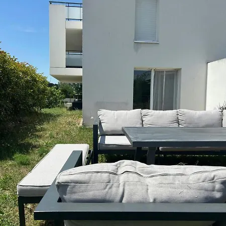 Apartment Garden Space - T4 - Airport - Garden - Tram Blagnac