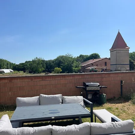 Garden Space - T4 - Airport - Garden - Tram Apartment Blagnac